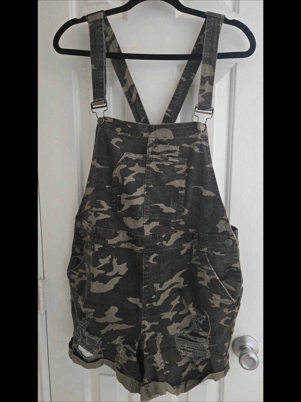 Almost Famous Camo Distressed Olive Tan Black Short Overalls Women's Size 1X EUC